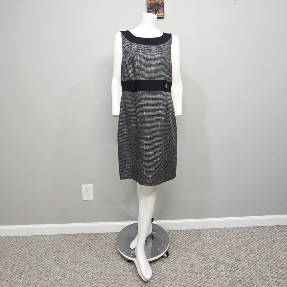 Tahari Sheath Dress Women 12P Gray Black Tweed Career‎ Quiet Luxury Office Siren